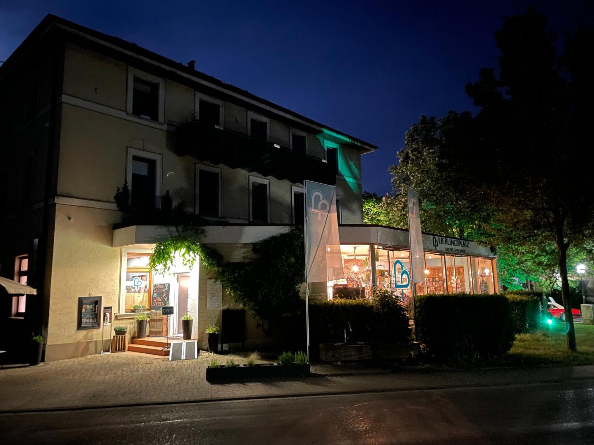 Zum Rayers Cafe-Restaurant & Boutique-Hotel Niederrotweil Exterior foto