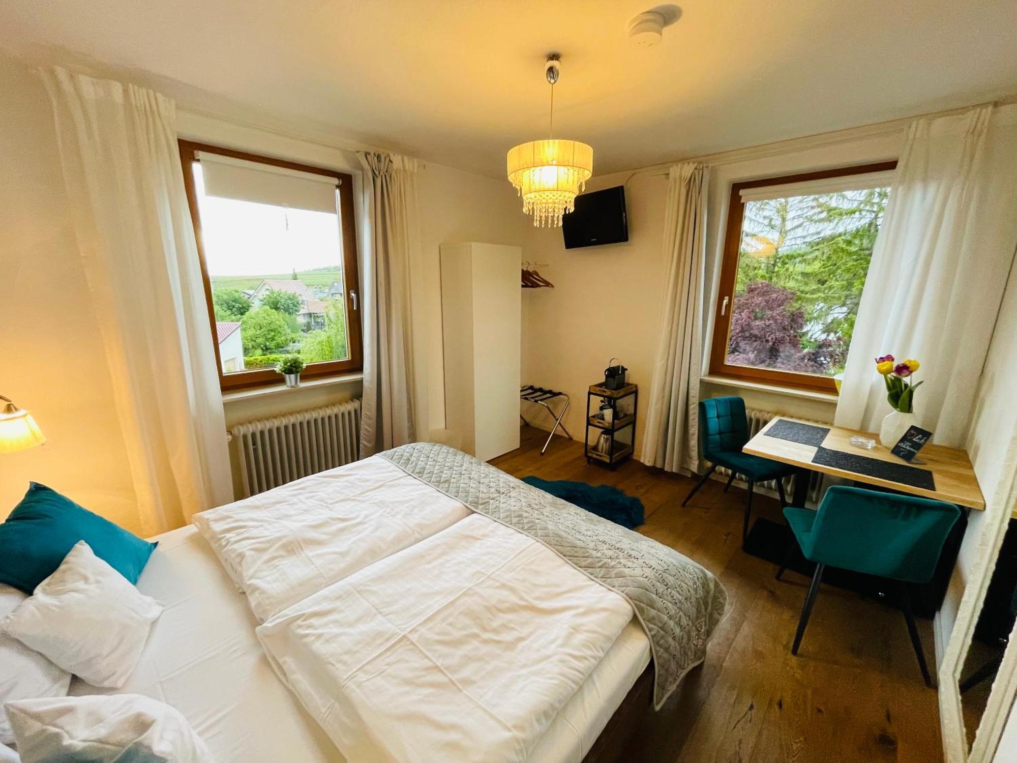 Zum Rayers Cafe-Restaurant & Boutique-Hotel Niederrotweil Habitación foto